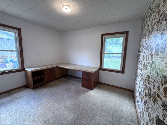 865 N 2nd Avenue, Piggott, AR 72454