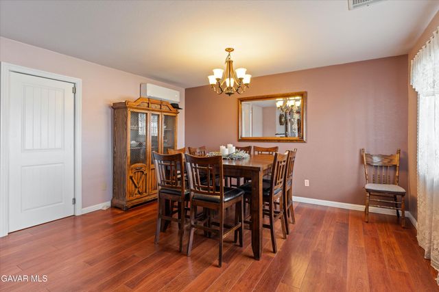 8212 E Avenue H, Lancaster, CA 93535