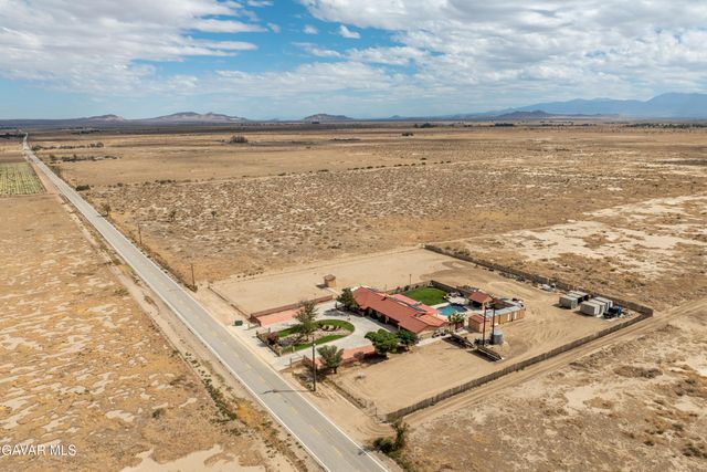 8212 E Avenue H, Lancaster, CA 93535