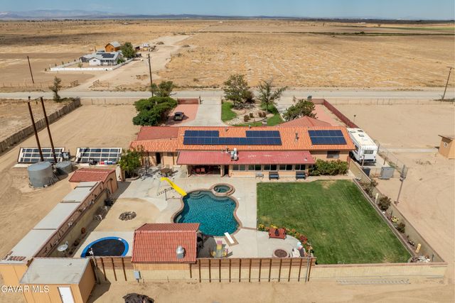 8212 E Avenue H, Lancaster, CA 93535