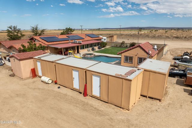 8212 E Avenue H, Lancaster, CA 93535