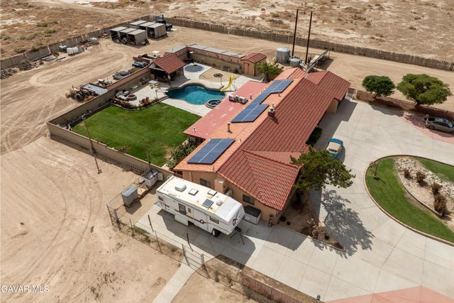 8212 E Avenue H, Lancaster, CA 93535