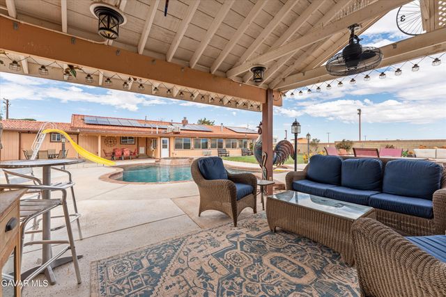 8212 E Avenue H, Lancaster, CA 93535