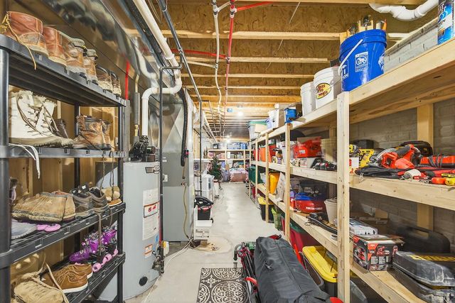 8495 Ridgeway COURT, Pleasant Prairie, WI 53158