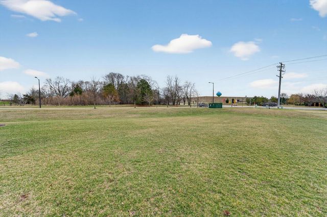 8495 Ridgeway COURT, Pleasant Prairie, WI 53158