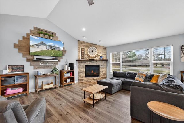 8495 Ridgeway COURT, Pleasant Prairie, WI 53158