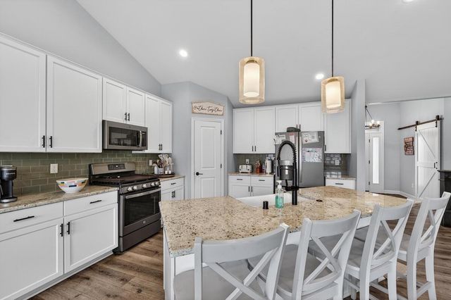 8495 Ridgeway COURT, Pleasant Prairie, WI 53158