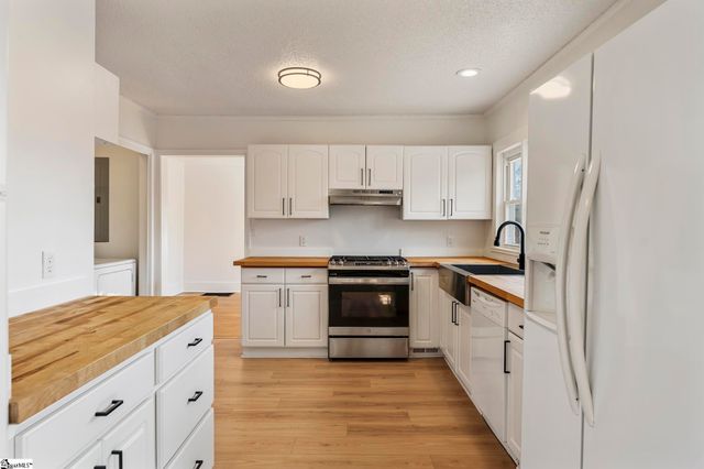 2305 W North Avenue, Anderson, SC 29625