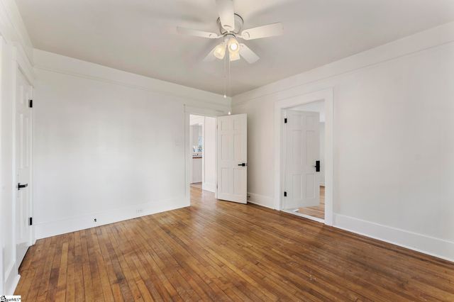 2305 W North Avenue, Anderson, SC 29625