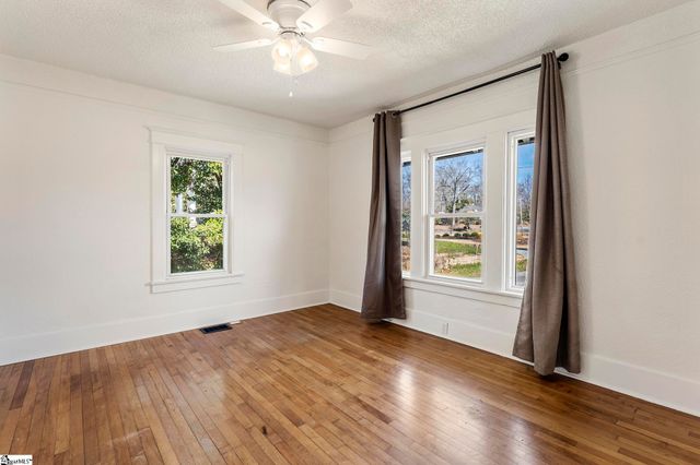 2305 W North Avenue, Anderson, SC 29625