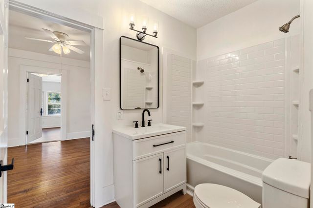 2305 W North Avenue, Anderson, SC 29625