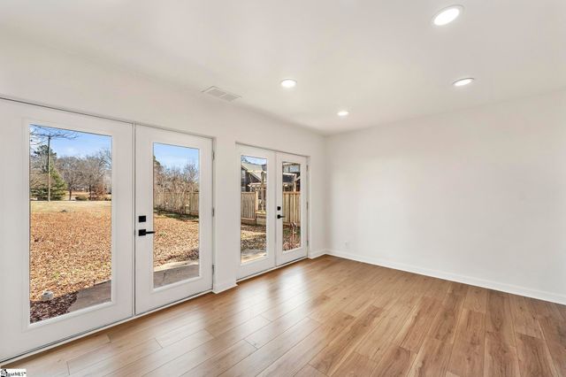 2305 W North Avenue, Anderson, SC 29625