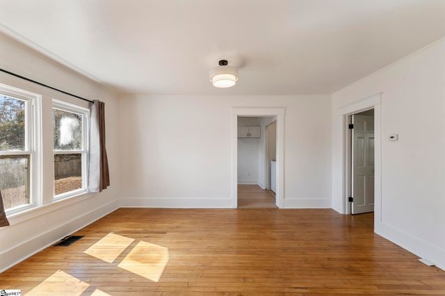 2305 W North Avenue, Anderson, SC 29625