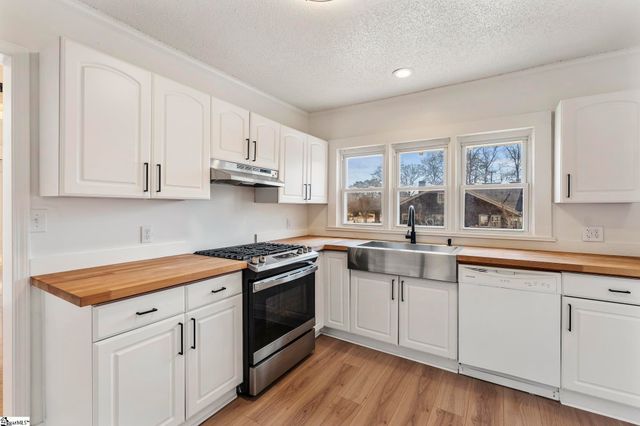 2305 W North Avenue, Anderson, SC 29625