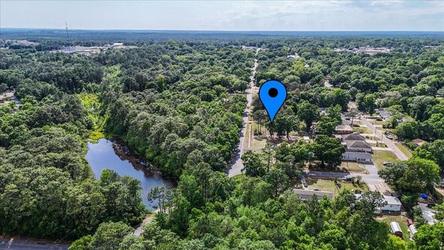 714 E Williams Avenue, Crestview, FL 32539
