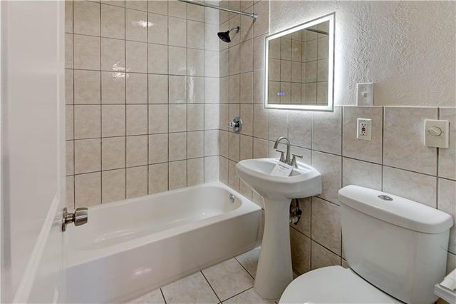 2301 Drury Avenue, Kansas City, MO 64127