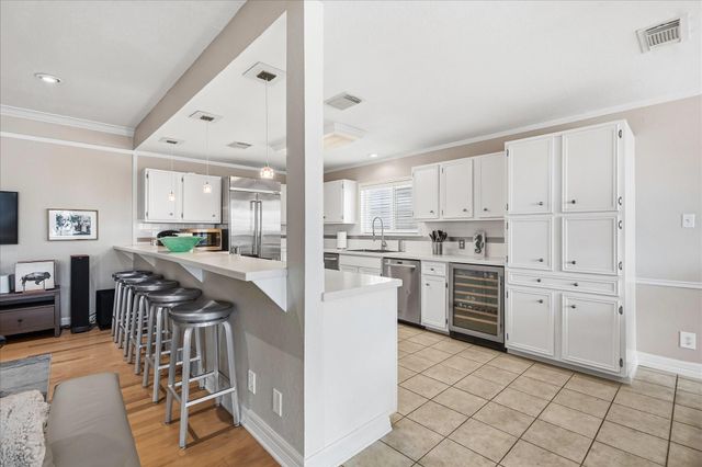 1085 Redfish Street, Bayou Vista, TX 77563