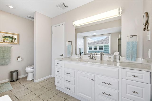 1085 Redfish Street, Bayou Vista, TX 77563