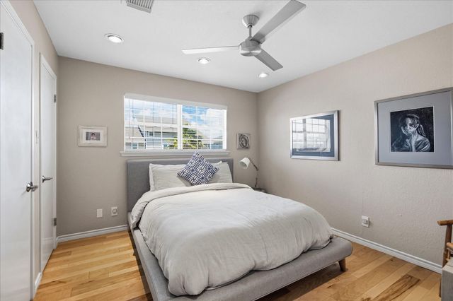 1085 Redfish Street, Bayou Vista, TX 77563