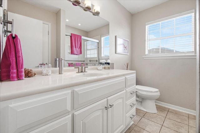 1085 Redfish Street, Bayou Vista, TX 77563