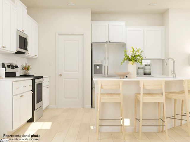 129 Farmwell Drive, Woodruff, SC 29388