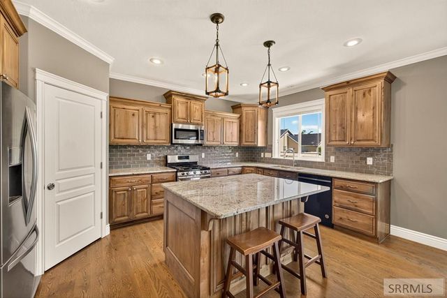 212 Calistoga Drive, Idaho Falls, ID 83404