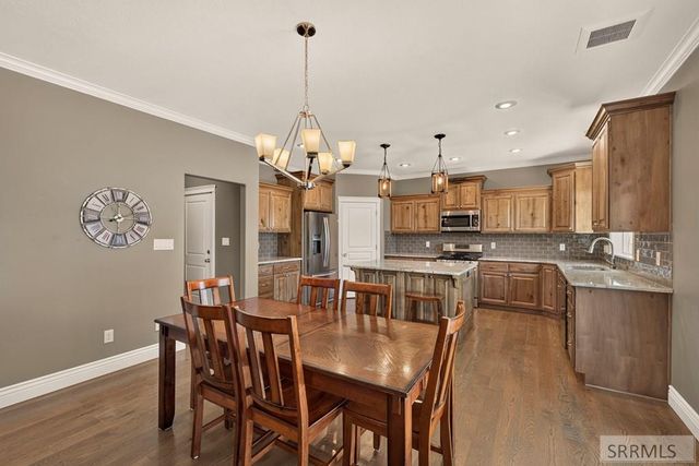 212 Calistoga Drive, Idaho Falls, ID 83404