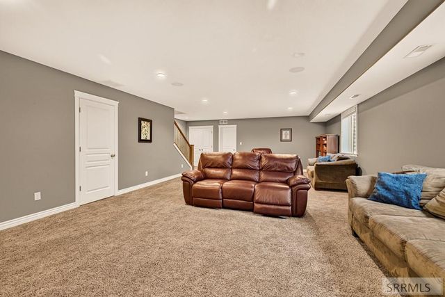 212 Calistoga Drive, Idaho Falls, ID 83404