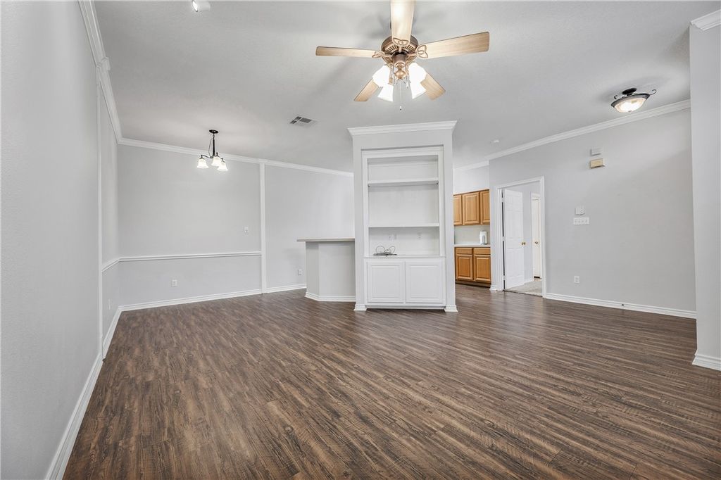 204 Fraternity Row, College Station, TX 77845 — photo 4