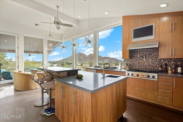 7115 N HILLSIDE Drive, Paradise Valley, AZ 85253