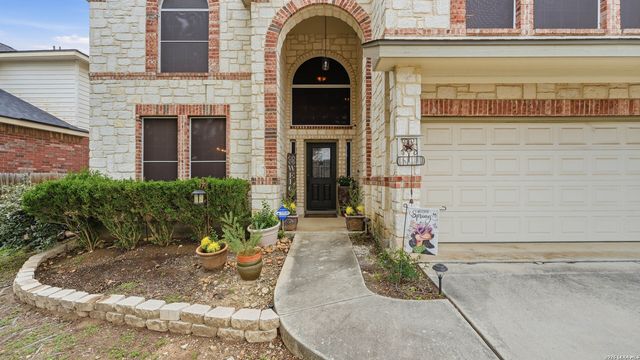 736 San Luis, New Braunfels, TX 78132