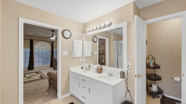 736 San Luis, New Braunfels, TX 78132