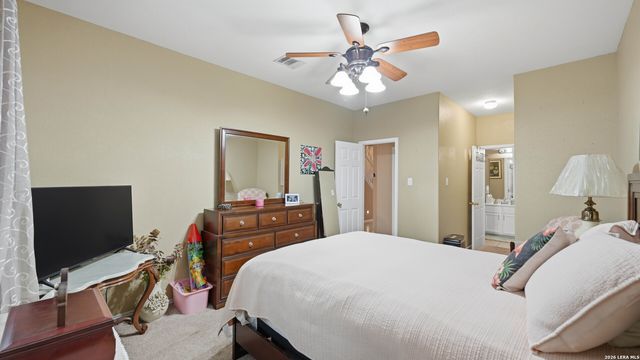 736 San Luis, New Braunfels, TX 78132
