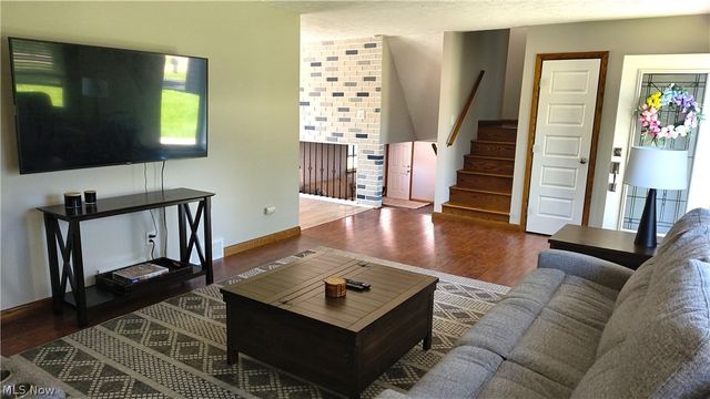 13299 Carnation Avenue NW, Hartville, OH 44632