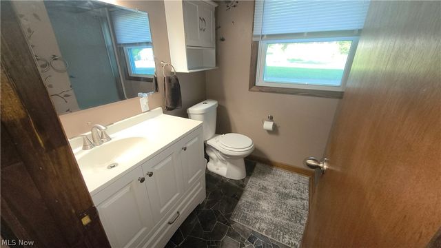 13299 Carnation Avenue NW, Hartville, OH 44632