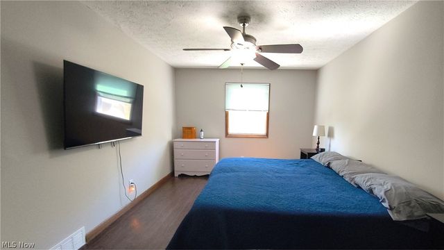 13299 Carnation Avenue NW, Hartville, OH 44632