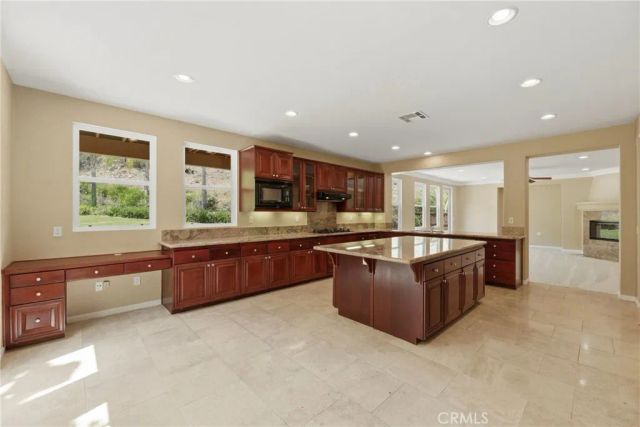1014 Skyline Place, San Marcos, CA 92078