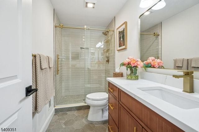 1921 Grandview Ave, Westfield Town, NJ 07090