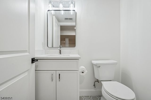 1921 Grandview Ave, Westfield Town, NJ 07090