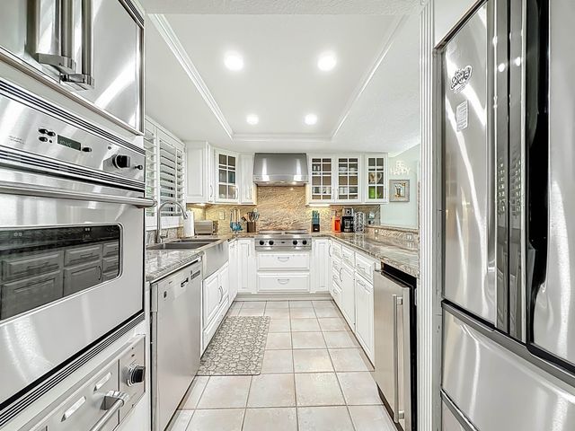 51 Village Del Lago Cir, St Augustine, FL 32080