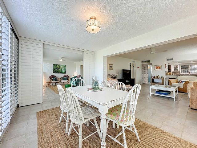 51 Village Del Lago Cir, St Augustine, FL 32080