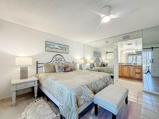 51 Village Del Lago Cir, St Augustine, FL 32080