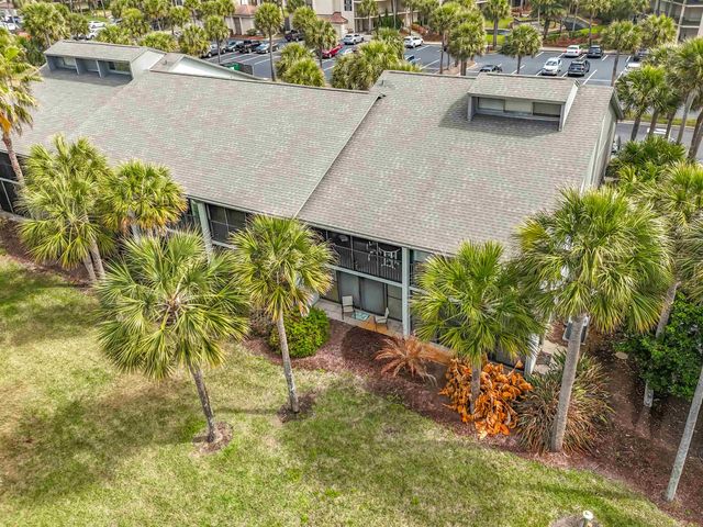 51 Village Del Lago Cir, St Augustine, FL 32080