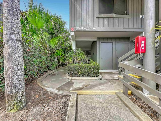 51 Village Del Lago Cir, St Augustine, FL 32080