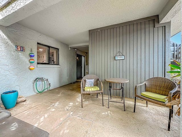 51 Village Del Lago Cir, St Augustine, FL 32080