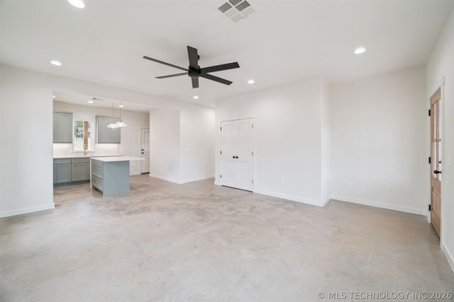 1417 E Scenic Bluff, Cleveland, OK 74020