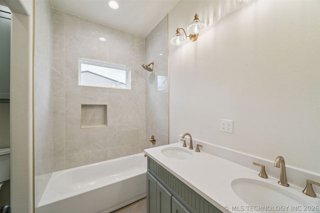 1417 E Scenic Bluff, Cleveland, OK 74020