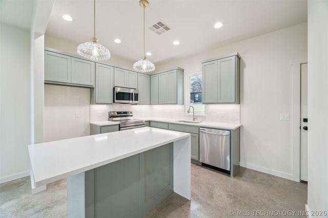 1417 E Scenic Bluff, Cleveland, OK 74020