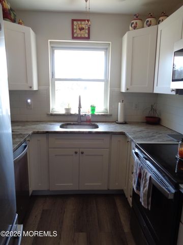 94 A Fairway Lane, Whiting, NJ 08759