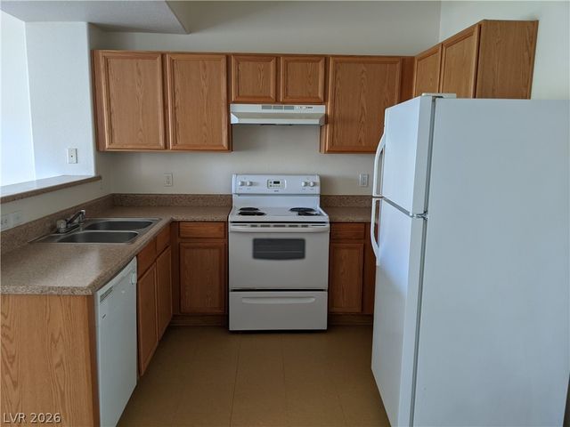 2010 Rancho Lake Drive 205, Las Vegas, NV 89108